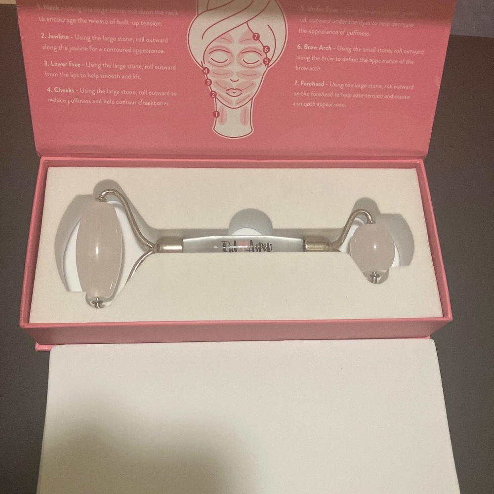 Aspen Facial Roller Skincare With Love Red Aspen NWT